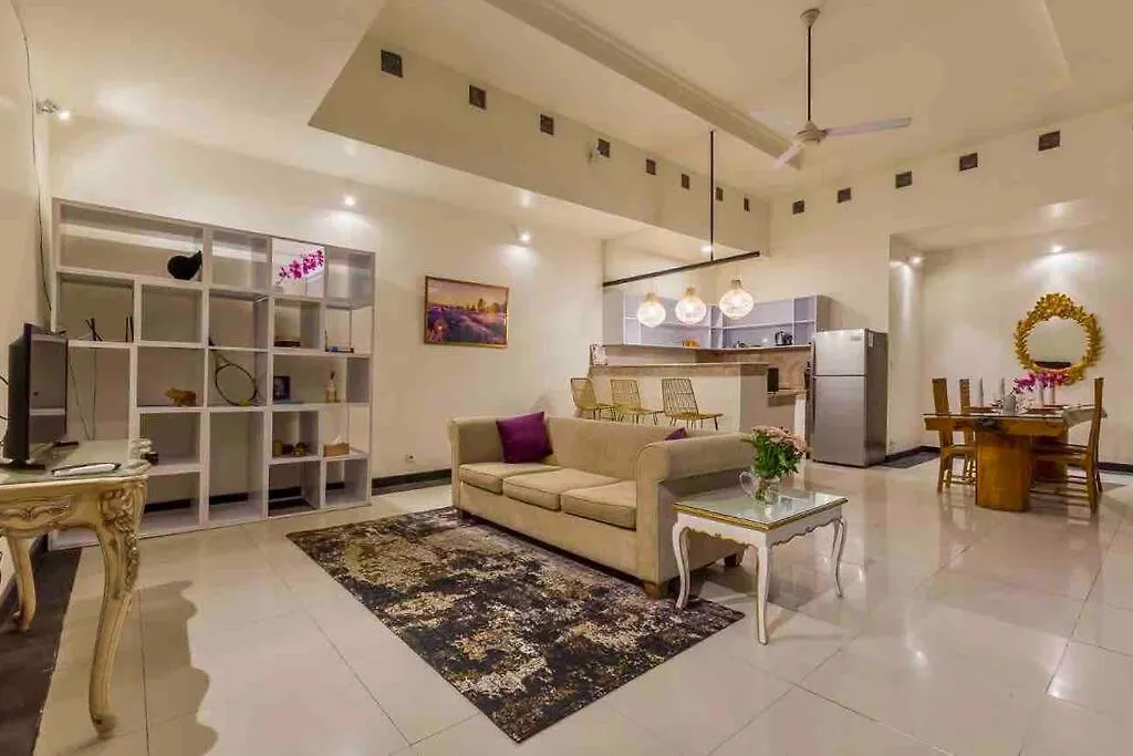 Spacious 2Bdr Seminyak Walking Eat&Shop Street Indonesia