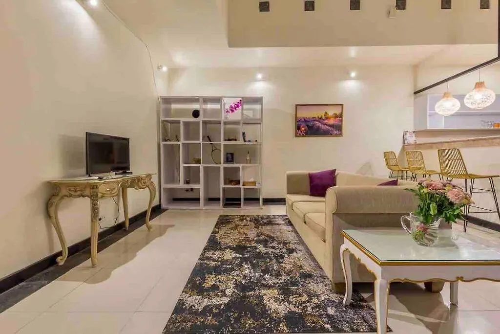 Spacious 2Bdr Seminyak Walking Eat&Shop Street 0*, Seminyak (Bali)